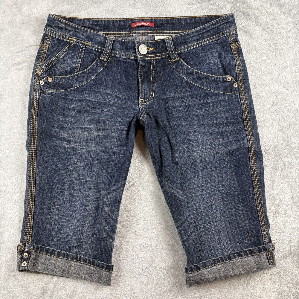 Vintage Y2K 90s Unionbay Bermuda Shorts Womens Size 11 Dark Wash Denim Cuffed